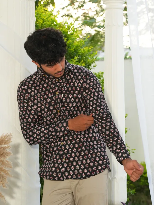 Jaipuri_Print_Black&Multicolor_Pure_Cotton_Hand_Block___Full_Sleeve_Shirt_For_Men