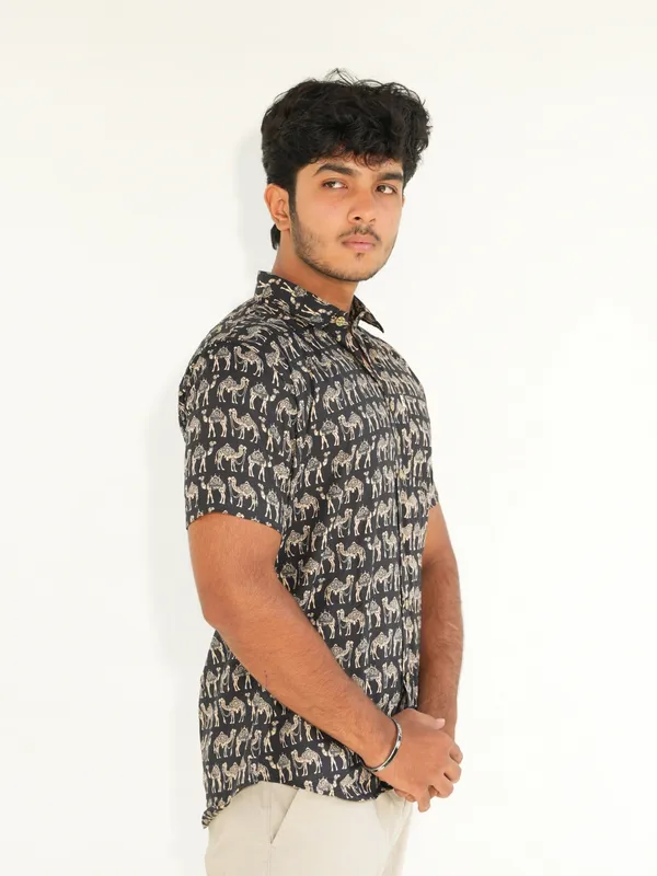 Jaipuri_Print_Black_Pure_Cotton_Hand_Block___Half_Sleeve_Shirt_For_Men