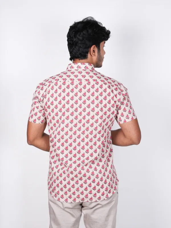 Jaipuri_Print_White_Pure_Cotton_Hand_Block___Half_Sleeve_Shirt_For_Men