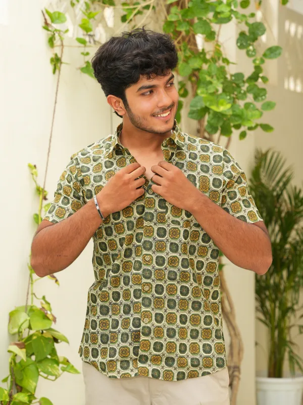 Jaipuri_Print_Dark_Green&Yellow_Pure_Cotton_Hand_Block___Half_Sleeve_Shirt_For_Men