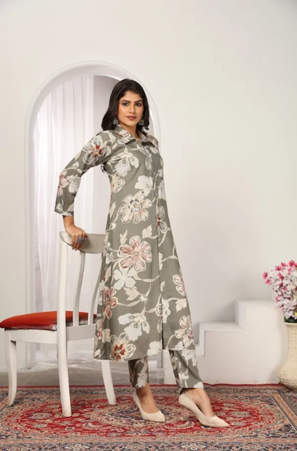 Grey_Premium_Rayon_Kurti_Set_For_Women_(Plus_Size)