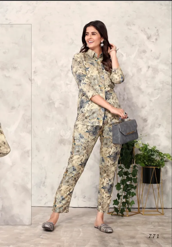 Off_White_Cotton_Co-Ord_Set_For_Women_(Plus_Size)