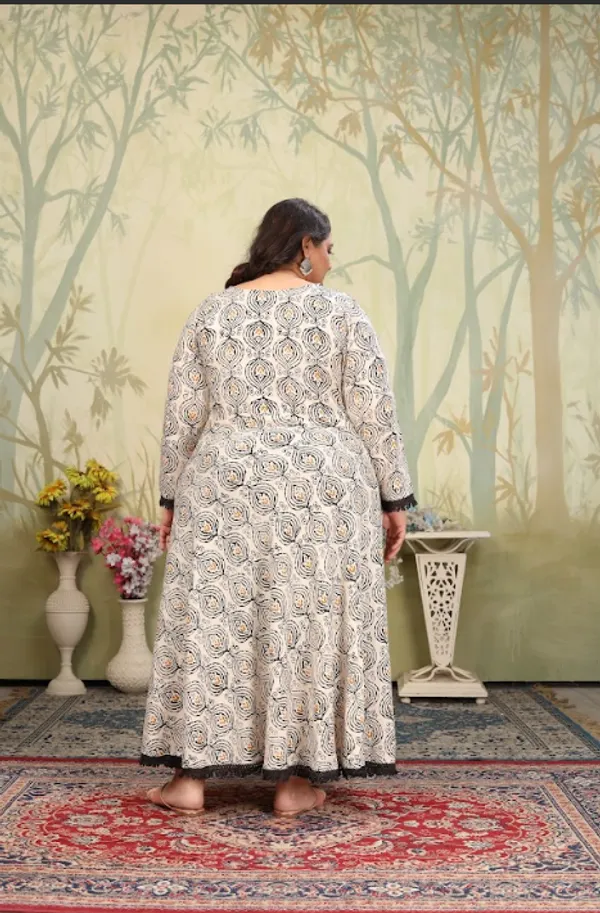 White_Premium_Rayon_Kurti_Set_For_Women_(Plus_Size)