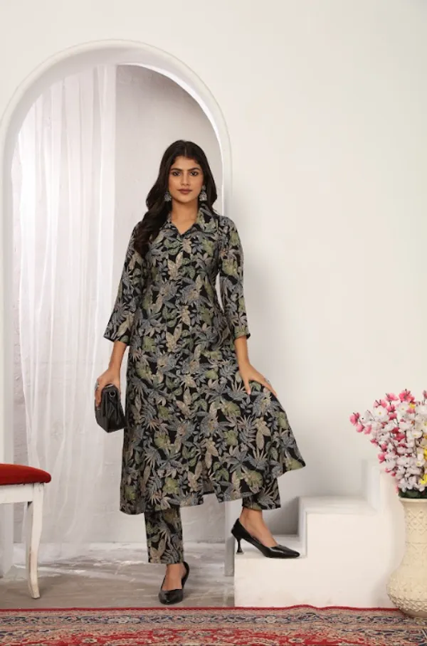 Black_Premium_Rayon_Kurti_Set_For_Women_(Plus_Size)