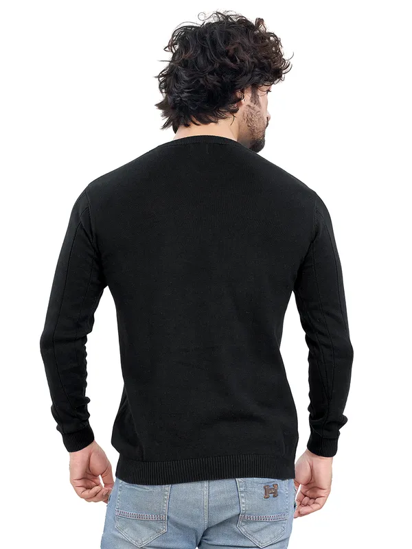 Black_Cotton_Striped_Premium_Flat_Knit_Round_Neck_T-Shirt_Full_Sleeves_For_Men