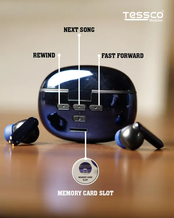 Lightweight_Comfort_Fit_Wireless_Tws_Earbuds