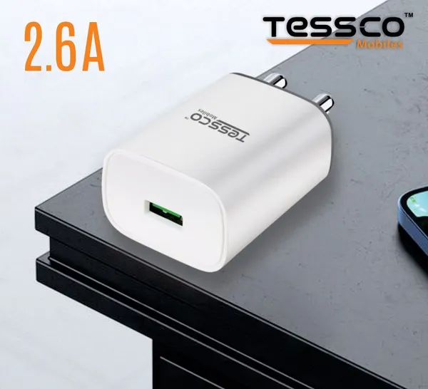 Compact_Travel_Usb_Charger_With_Cable