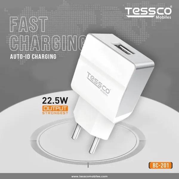 Universal_Usb_Charging_Adapter_And_Cable