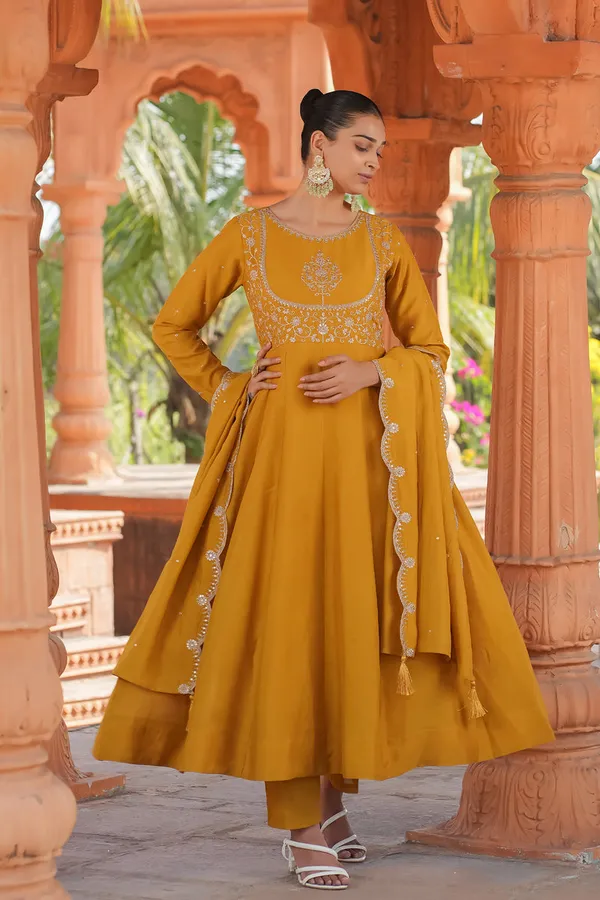 Mustard__Ethnic_Set