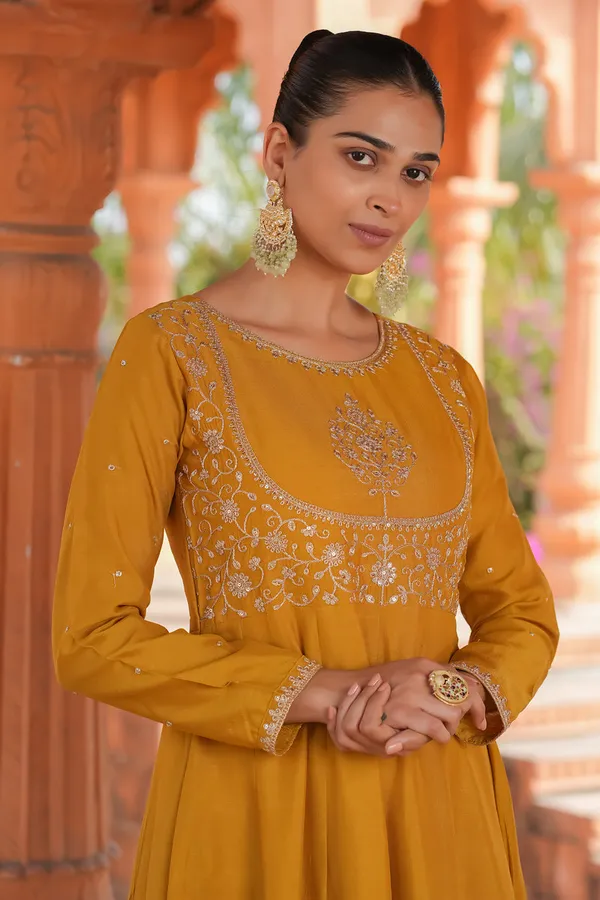 Mustard__Ethnic_Set