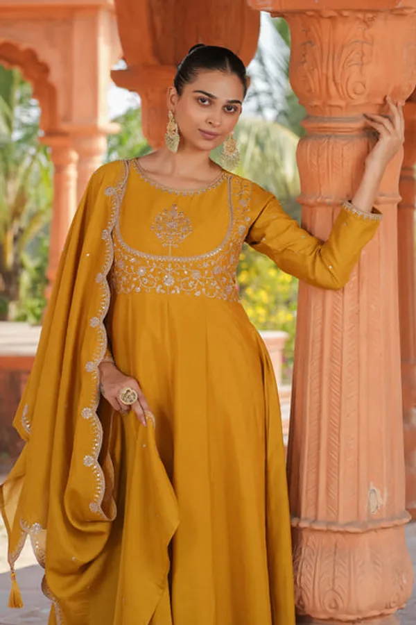 Mustard__Ethnic_Set