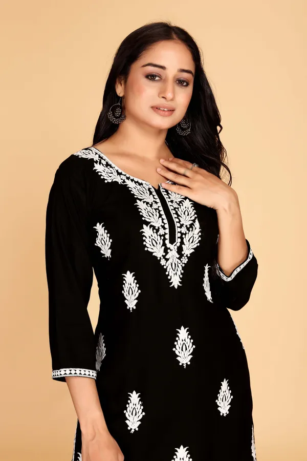 Black_and_Light_Green_Viscose_Rayon_Chikan_Embroidery_Casual_Kurta_For_Women