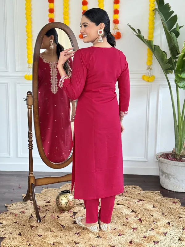 MADHAV_Women_Kurta_Pant_Dupatta_Set