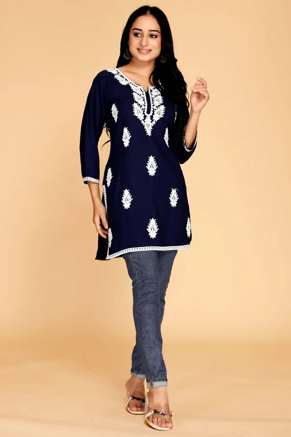 Blue_Viscose_Rayon_Chikan_Embroidery_Casual_Kurta_For_Women
