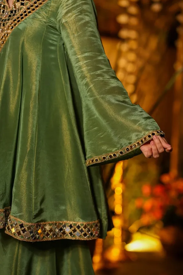ROSHNI_GREEN_ETHNIC_SET