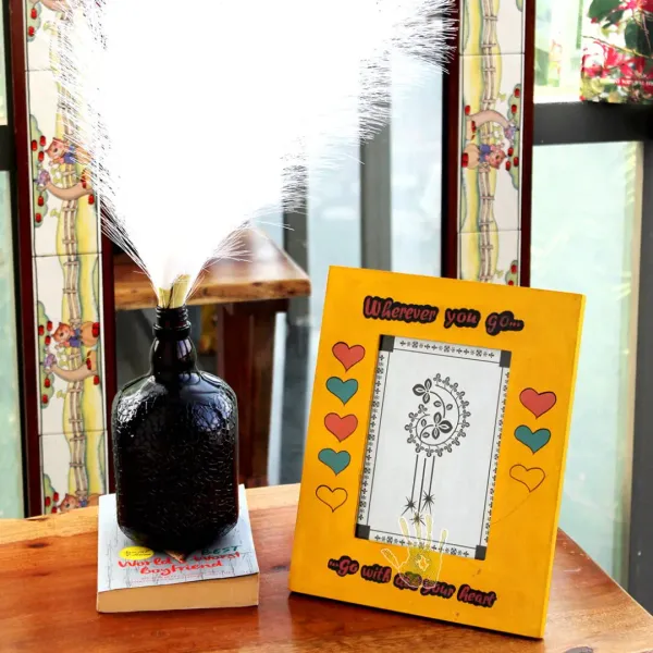 POPART_Valentine_Love_Photo_Frame_-_Yellow_-_5x7"