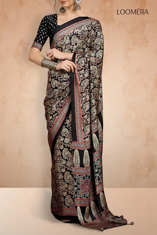 Black_Gajji_Silk_Saree_with_Floral_Prints