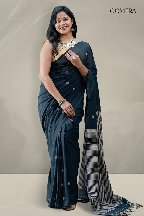 Black_Handloom_Cotton_Saree_With_Butta
