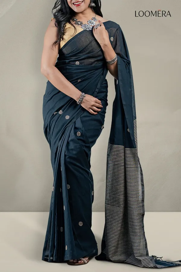 Black_Handloom_Cotton_Saree_With_Butta