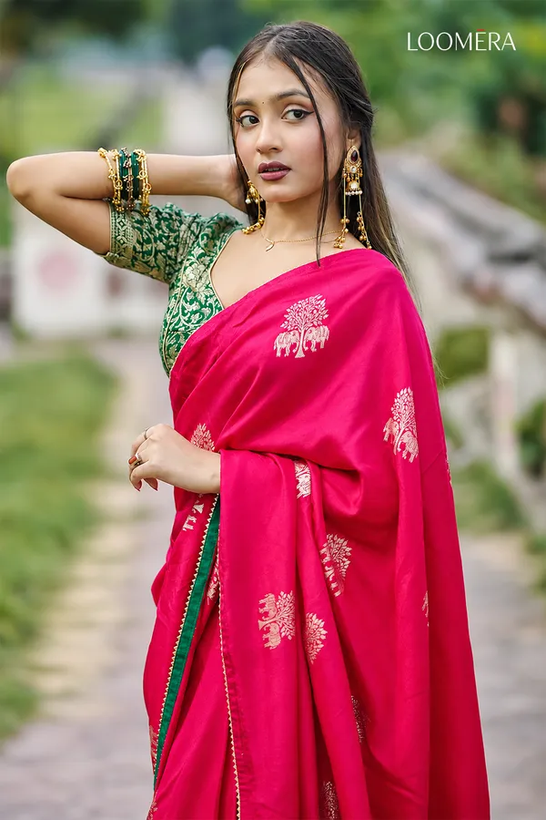 Dark_Pink_Saree_with_Golden_Zari_Work