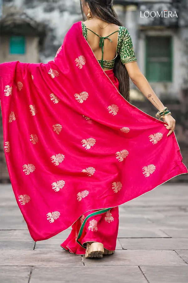 Dark_Pink_Saree_with_Golden_Zari_Work