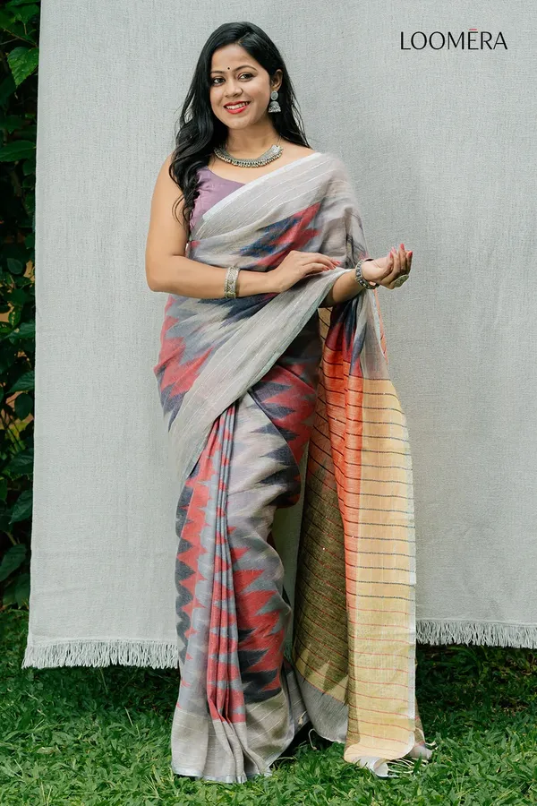 Grey_Linen_Saree_with_Ikat_Prints
