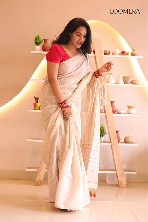 Off_White_Cotton_Saree_With_Patola_Work
