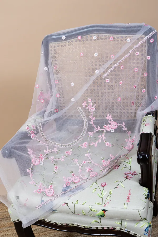 Pink_Organza_Saree_With_Heavy_Threadwork_And_Stone_Embellishments