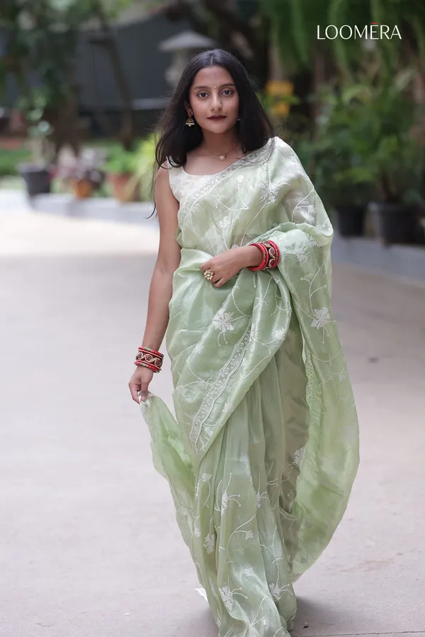 Crushed_Tissue_Saree_With_Sequins_Embroidery_And_Scallop_Border