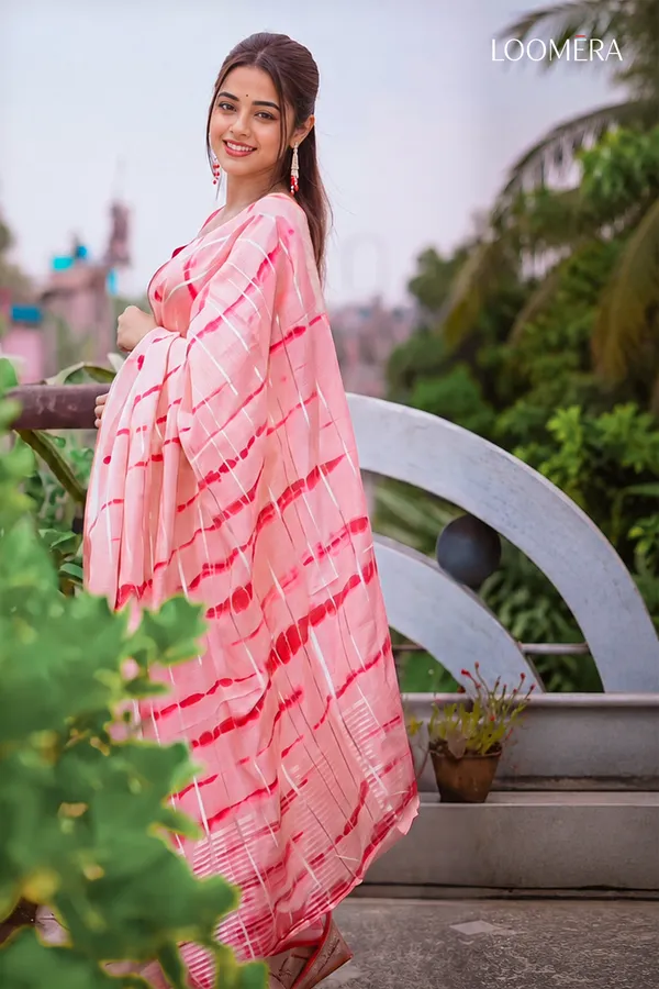 Light_Pink_Chinon_Saree_with_Tye_and_Dye_Patterns