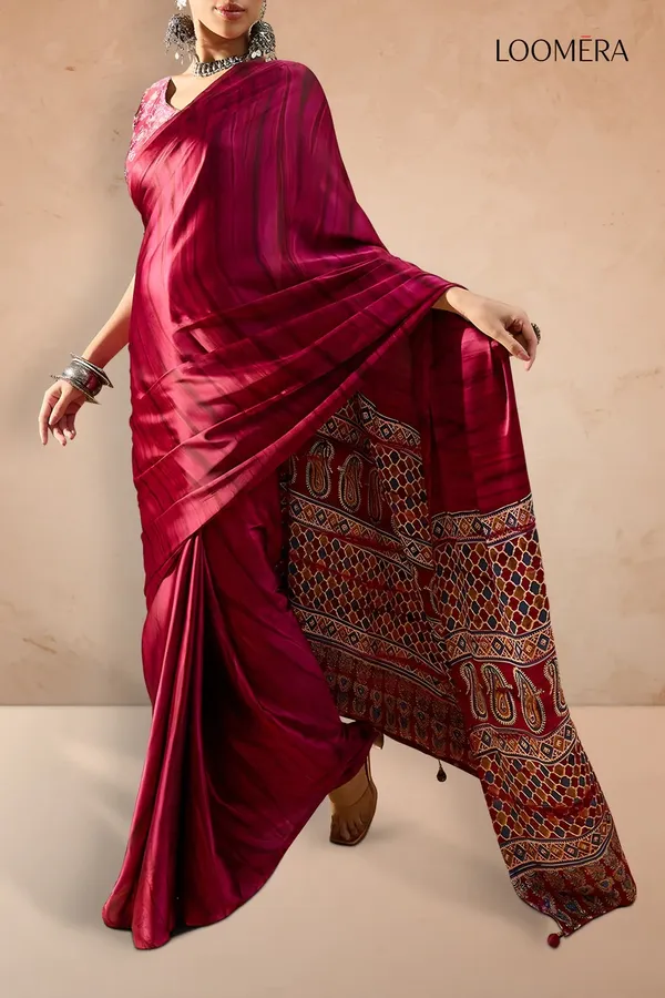 Maroon_Saree_with_Batik_and_Ajrakh_Prints