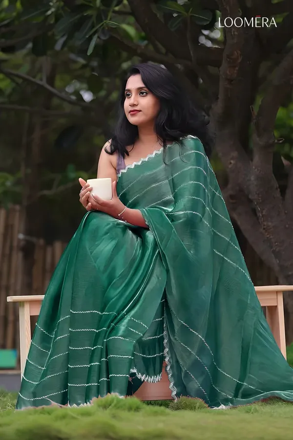 Pine_Green_Saree_with_Scallop_Border