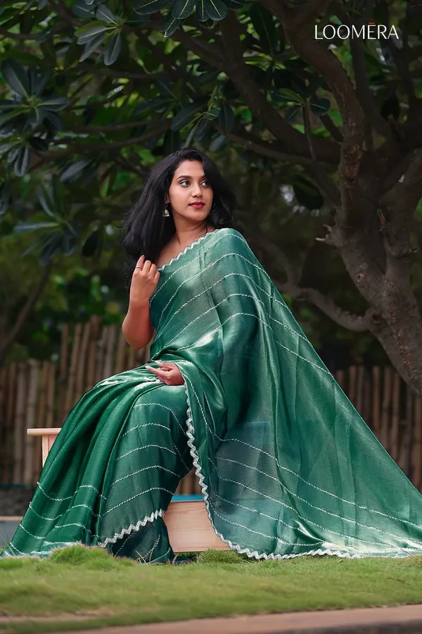 Pine_Green_Saree_with_Scallop_Border