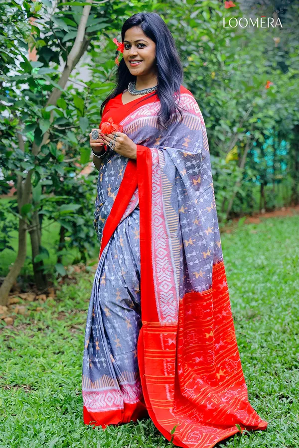 Red_And_Light_Blue_Cotton_Ikat_Saree