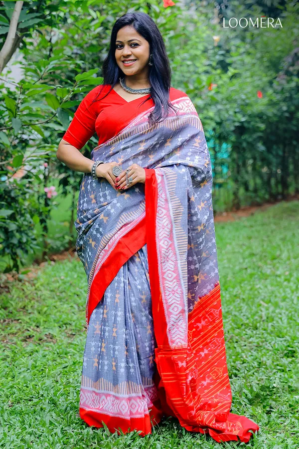 Red_And_Light_Blue_Cotton_Ikat_Saree