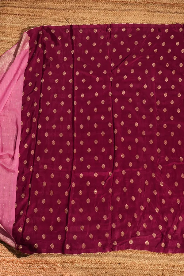 Rose_Pink_Sequined_Line_Saree_With_Floral_Zari_Border
