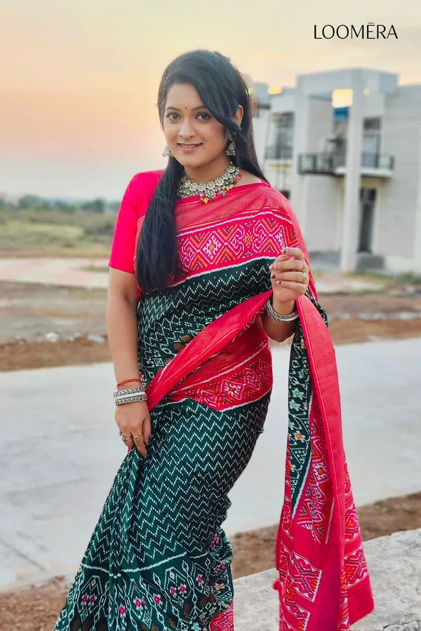 Green_And_Pink_Printed_Patola_Saree