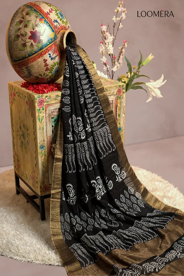 Black_Cotton_Saree_With_Block_Print_Sequins_Work_And_Zari_Border