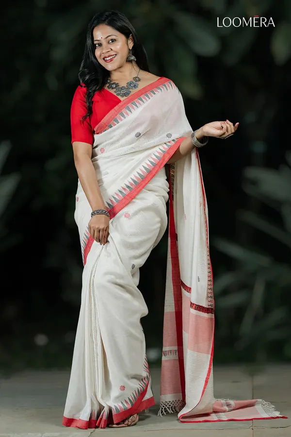 White_Handloom_Saree_With_Red_Temple_Border