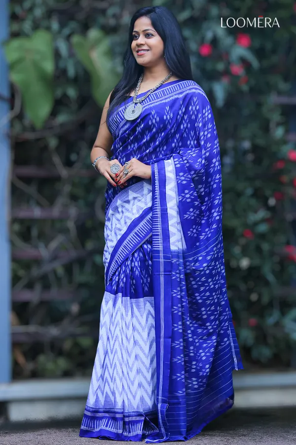 White_and_Blue_Ikat_Handloom_Cotton_Saree