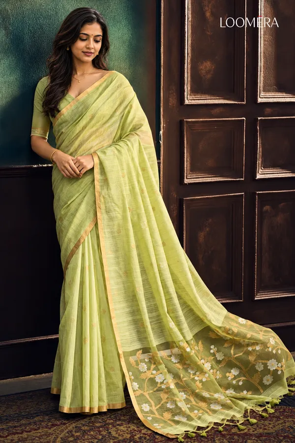 Green_Munga_Cotton_Saree_with_Golden_Border