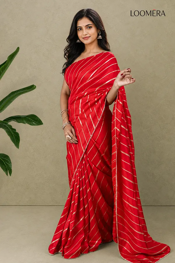 Red_Saree_With_Traditional_Golden_Zari_Work