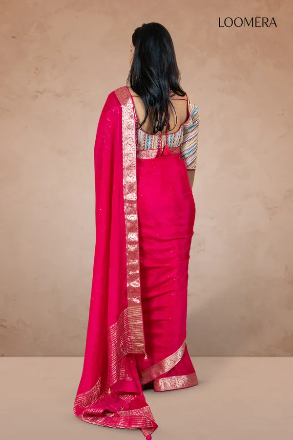 Ruby_Red_Saree_With_Golden_Zari_Border_And_Heavy_Blouse