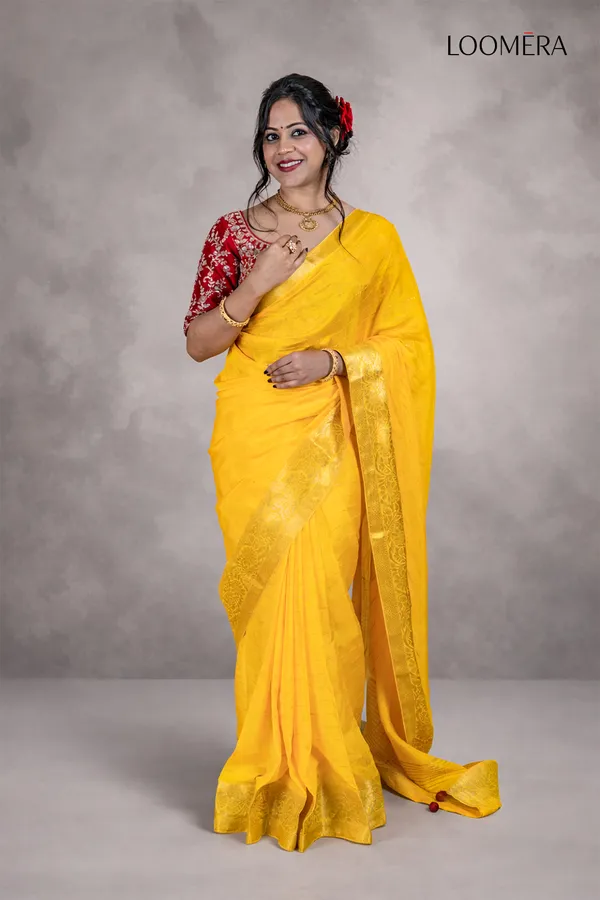 Yellow_Saree_With_Golden_Zari_Border_And_Readymade_Blouse
