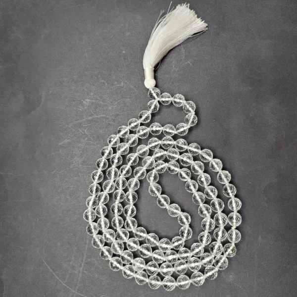 Sphatik_Mala_(Diamond_Cut)_108_Beads