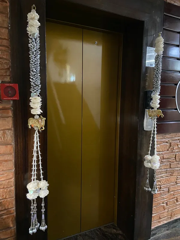 Solawood_Flower_Hanging