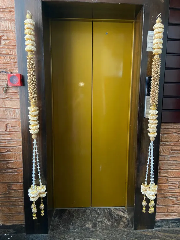 Solawood_Flower_Hanging
