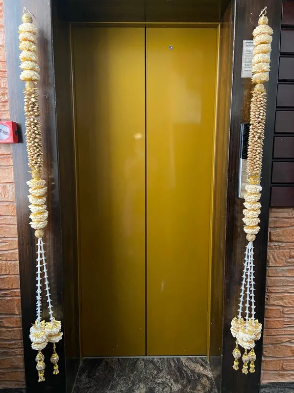 Solawood_Flower_Hanging