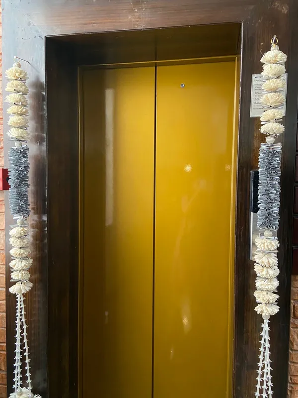 Solawood_Flower_Hanging