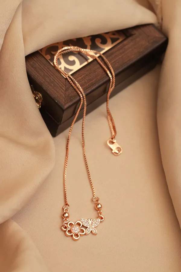 Gold_And_White_Premium_Alloy_Necklace_For_Women